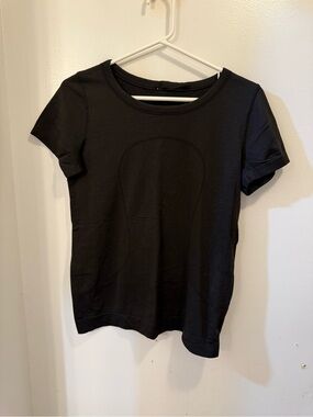 Lululemon - Swiftly Tech Tee
